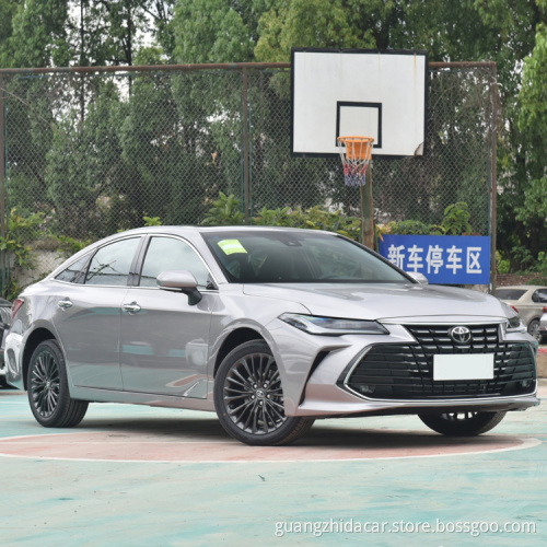 Automobile Toyota asian dragon new energy vehicles 2.0L 2.5L gasoline Oil-electric hybrid 5-seater sedan for adult